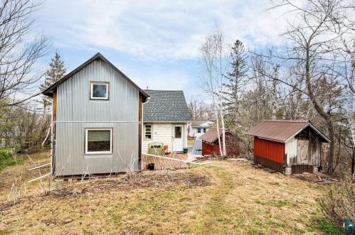 28 Vassar St, Duluth MN  55803-1539 exterior