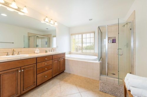 40347 Amesbury Ln, Temecula CA 92591-4432 exterior