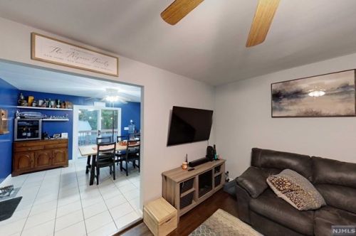 16 Beaver Ave, West Milford NJ  07480-2305 exterior