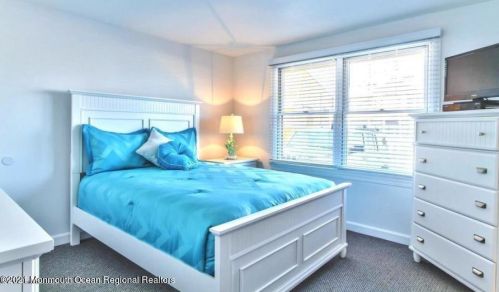 1926 Ocean Ave, Pelican Island NJ  08751-1224 exterior