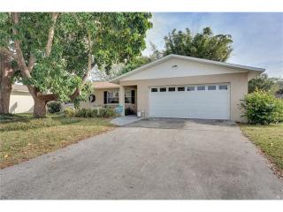 1007 68th St, Bradenton, FL 34209-1240