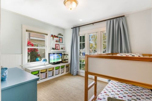 1604 Hickory Ave, Torrance CA 90503-7219 exterior