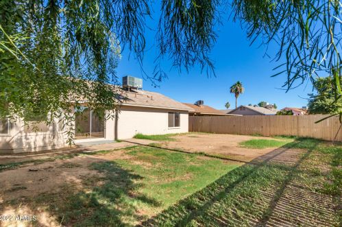 6931 Tuckey Ln, Glendale AZ 85303-3412 exterior
