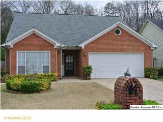 1033 Brookstone Ln, Birmingham, AL 35235-1364