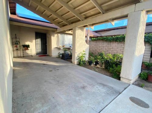390 Calle Montecito, Oceanside, CA 92057-5930