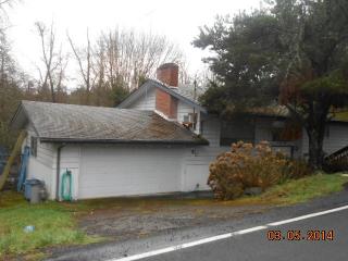1817 7th St, Puyallup, WA 98371-7425