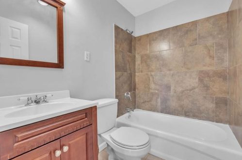 138 Flintstone Dr, New Haven OH  45030-1413 exterior