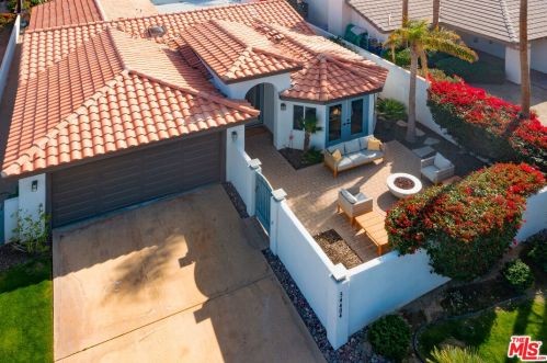 54404 Avenida Madero, La Quinta CA  92253-3620 exterior