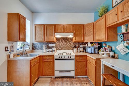 2794 Stevens St, Camden NJ  08105-2238 exterior