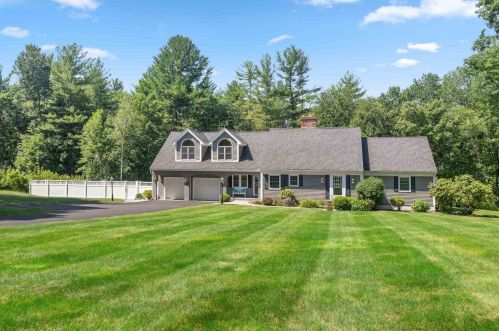 36 Golden Oaks Dr, Salem, NH 03079-4053