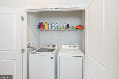 1717 Manton St, Philadelphia PA  19146-3017 exterior