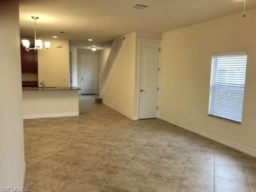7770 Bristol Cir, Naples FL  34120 exterior