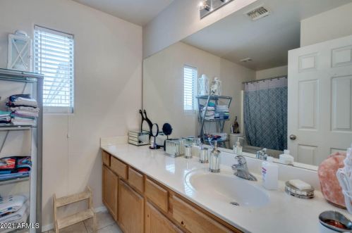 7412 37 Dr, Phoenix AZ 85053-2808 exterior