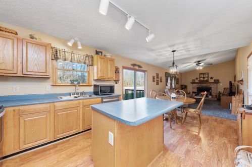 162 Black Hawk Dr, Sardinia OH  45171-9665 exterior