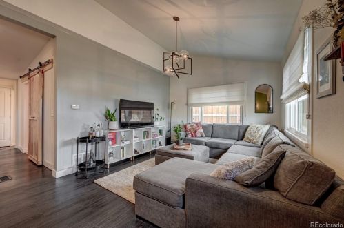 3366 Pearl St, Englewood CO  80113-2714 exterior