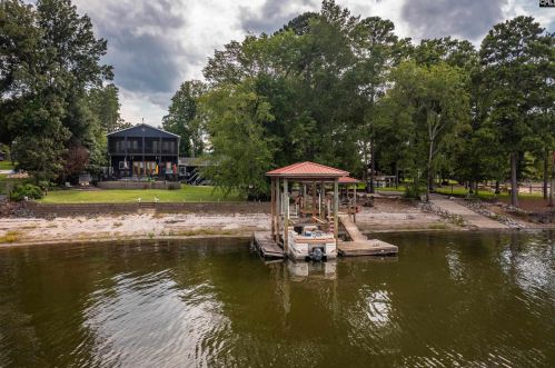 363 Windy Cove Ln, Smallwood, SC 29130-8857