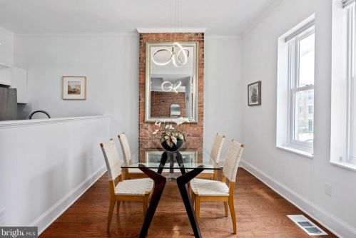 817 T St, Washington DC 20001-4119 exterior