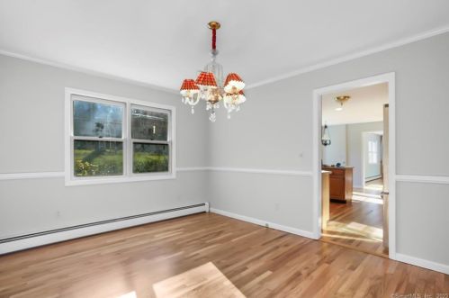 25 Pequot Ave, Southport CT  06890-1300 exterior