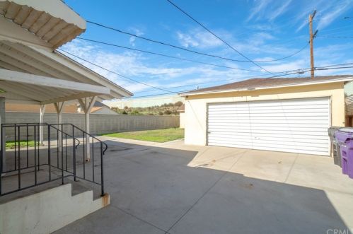 1719 Hardwick St, Long Beach CA  90807-1131 exterior