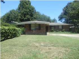 1749 Sylvan Dr, Montgomery, AL 36106-2526