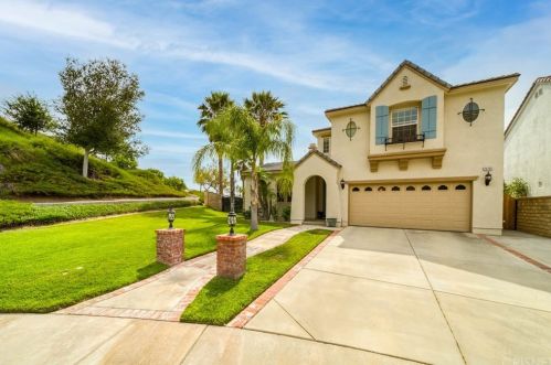 29205 Moon Dust Ct, Santa Clarita, CA 91390-5771