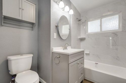 6577 Melrose Dr, North Highlands CA  95660-4378 exterior