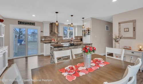 243 Cottonwood Dr, Bricktown, NJ 08723-3371