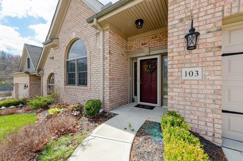 103 Elm St, Imperial PA  15126-1105 exterior