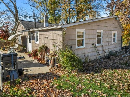 93 Old Hawleyville Rd, Bethel CT  06801-3040 exterior