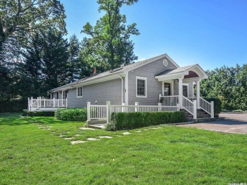 3 Central Dr, Muttontown, NY 11545-1143