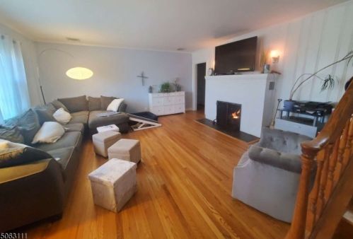 181 Vinton Cir, Fanwood, NJ 07023-1529