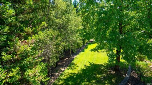 2090 Stonefield Ln, Santa Rosa CA  95403-0951 exterior