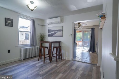 132 Viaduct Ave, Downingtown PA  19335-2847 exterior