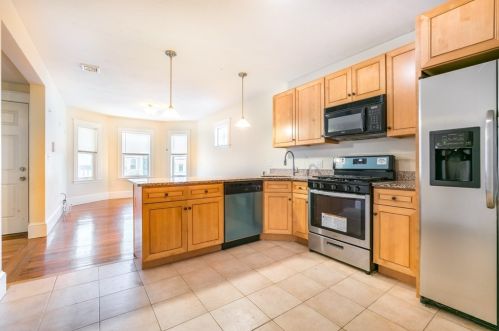 373 Ctr St, Boston MA exterior