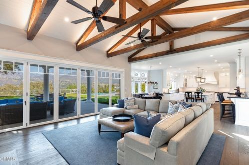 655 Hillcrest Ave, La Canada CA  91011-4040 exterior