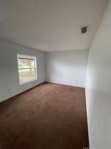 1752 Angelo St, Fort Pierce, FL 34953-1427