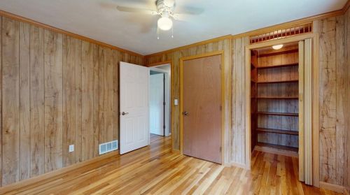 13 Larchmont Dr, Coventry RI exterior