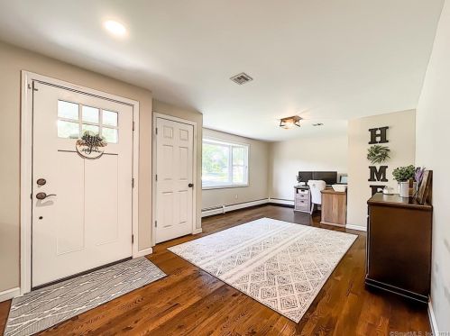 48 Woodfield Xing, Glastonbury, CT 06033-1416
