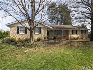 2905 Swanson St, Easton, PA 18045-1910