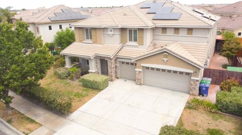 230 San Lorenzo St, Los Banos, CA 93635-6456