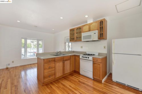 801 Taylor St, San Jose CA 95112-1654 exterior