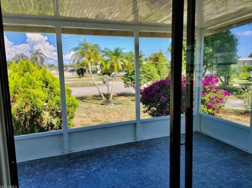 43 Le Mans Dr, Naples, FL 34112-9127