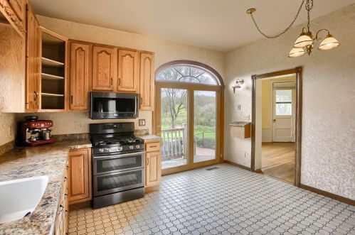 1815 Old Butler Rd, New Castle PA  16101-3130 exterior