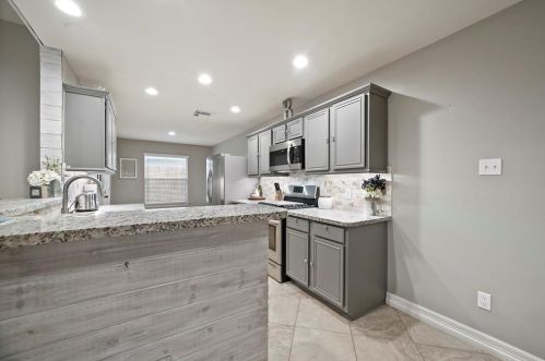 4923 Steel Meadows Ln, Humble, TX 77346-2888