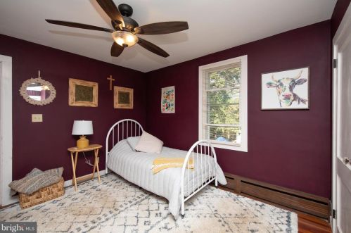 126 Dark Hollow Rd, Pipersville PA  18947-9369 exterior