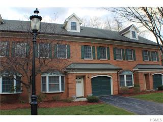 27 Westbrook Rd, Newburgh, NY 12550-7228