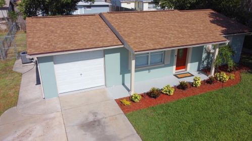 9505 Gray Fox Ln, Port Richey, FL 34668-4360