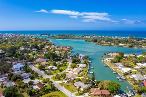 108 Lyons Bay Rd, Nokomis FL 34275-3015 exterior