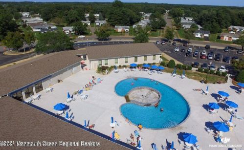 33 Watkins Rd, Bricktown NJ  08724-2446 exterior