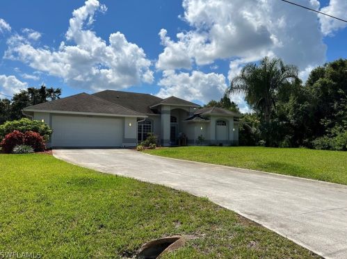 420 Dayton Ave, Lehigh Acres, FL 33972-4218